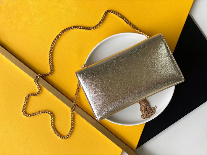 Handbags SAINT LAURENT 326078 size 24x14.5x5 cm