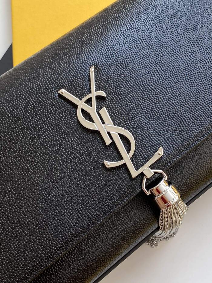 Handbags SAINT LAURENT 326078 size 24x14.5x5 cm