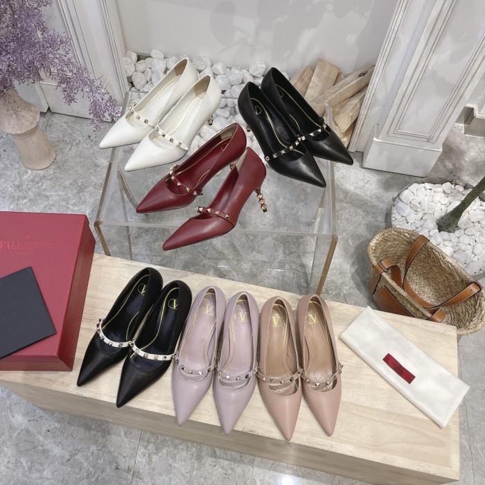 VALENTINO GARAVANI Roman Stud WOMEN 16