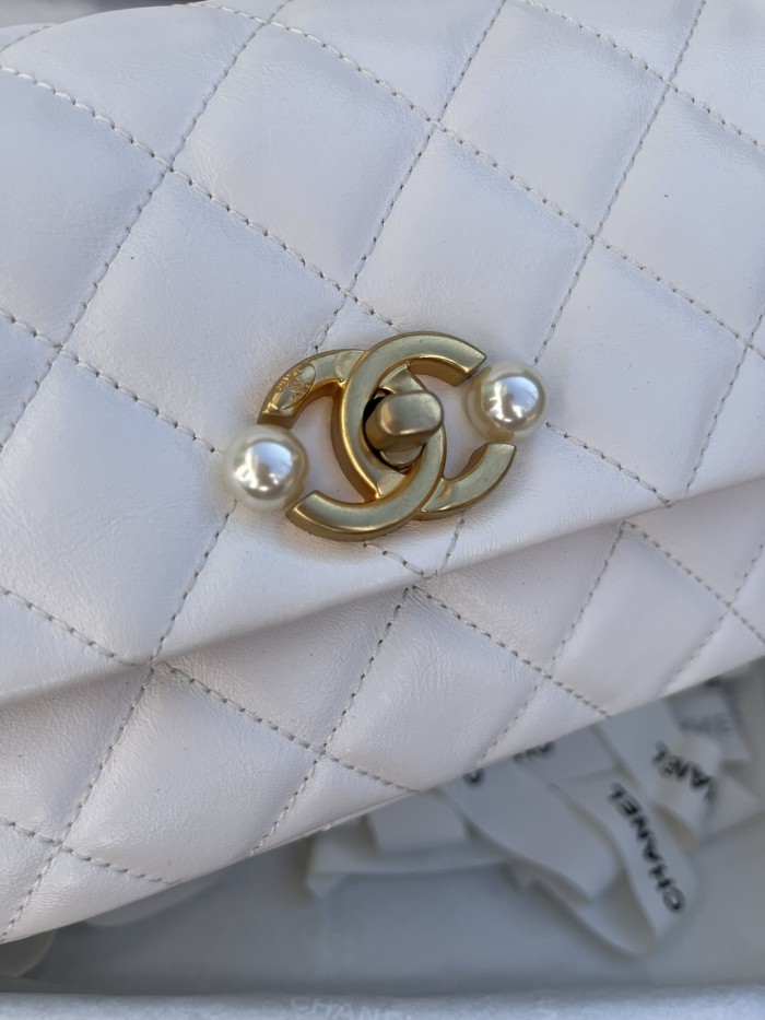 Handbag Chanel size 23 cm