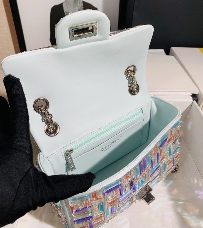 Handbag Chanel size 20 cm