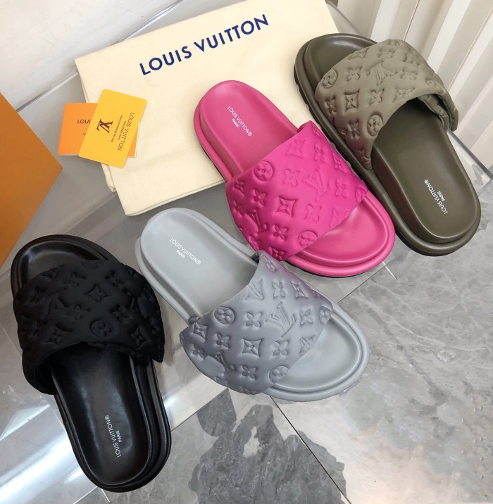 Louis Vuitton POOL PILLOW COMFORT MULES WOMEN 1