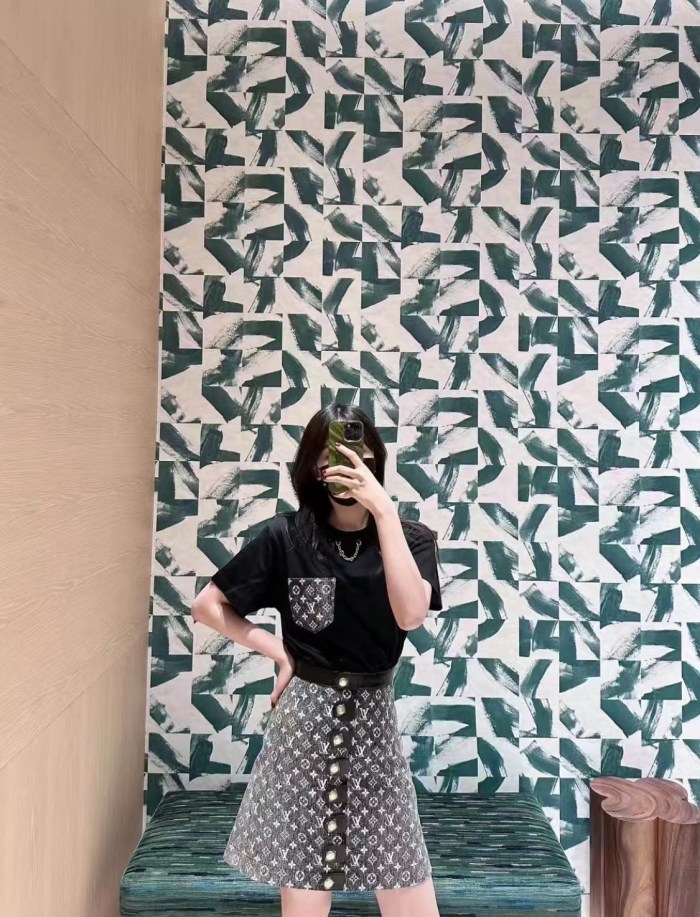 Clothes Louis Vuitton 160