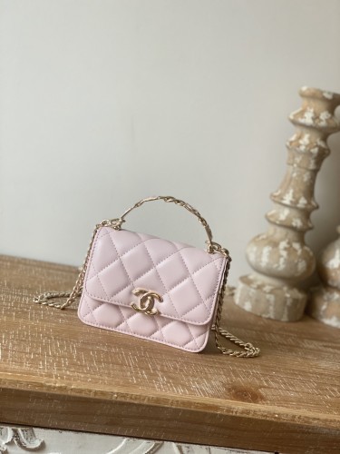 Handbag Chanel 81197 size 9.5×13×6 cm