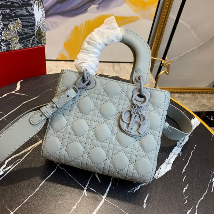 Lady Dior 戴妃 20x17x9CM