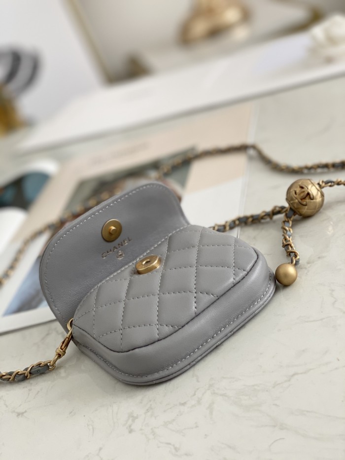 Handbag Chanel 81462 size 9*10.5*2.5 cm