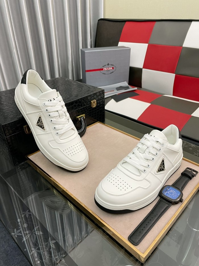 Prada Low Top sneaker 5