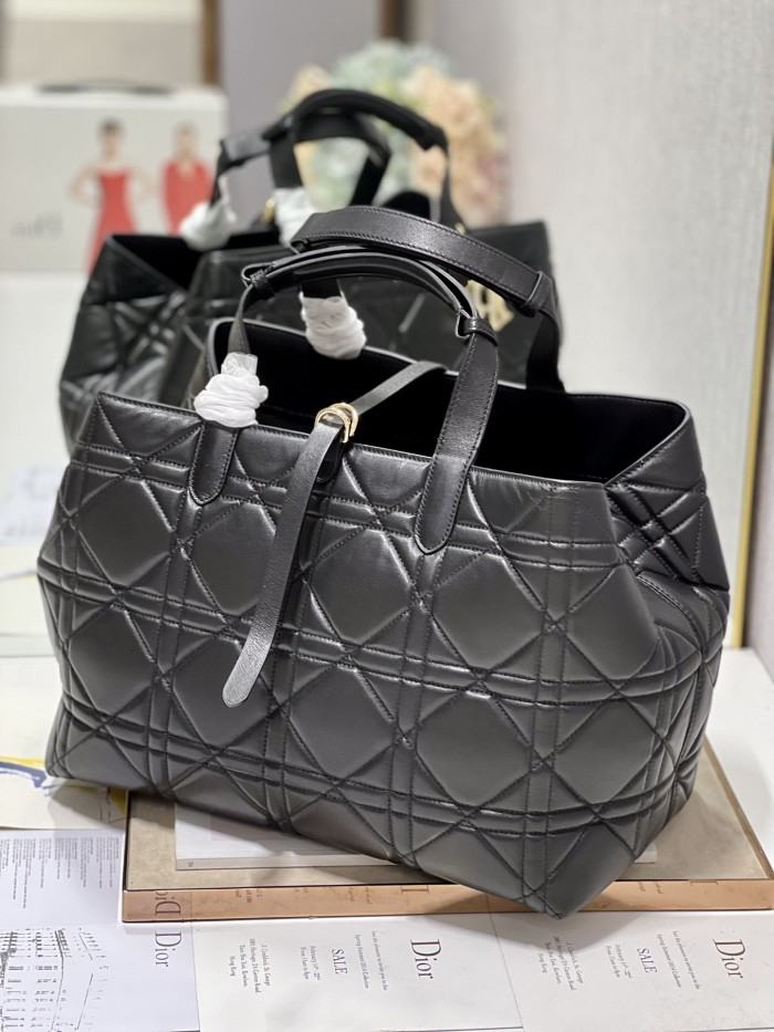 Handbag Dior 1188 size 37×43×22 cm