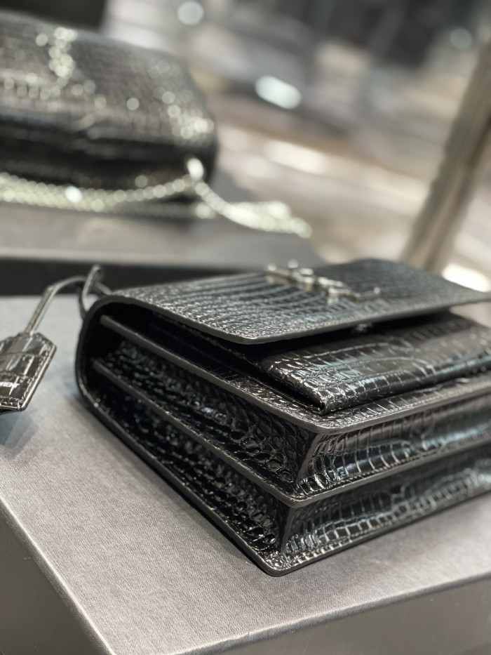 Handbags SAINT LAURENT 422906 size 22x8x16 cm