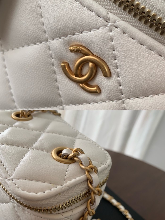 Handbag Chanel size 8.5cmx11cmx7 cm