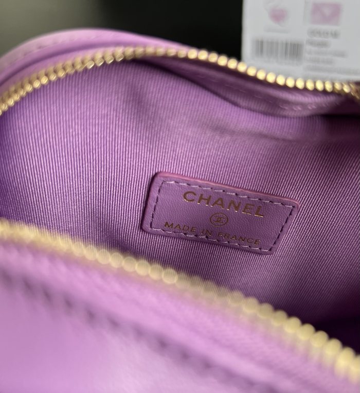 Handbag Chanel size 13cmx12cmx5 cm