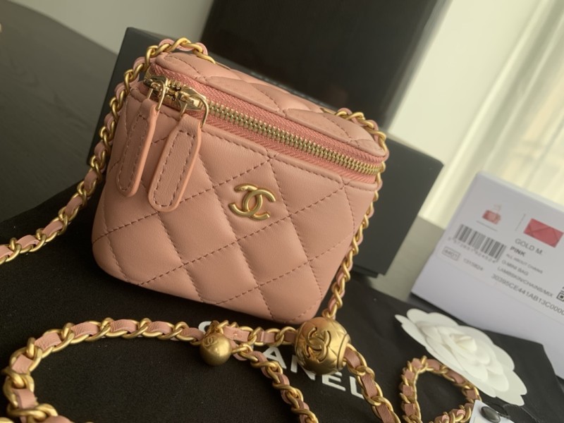 Handbag Chanel size 8.5cmx11cmx7 cm