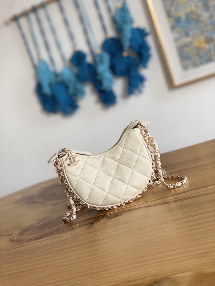 Handbag Chanel AP3232 size 9.5-10.5-5 cm