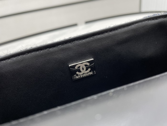 Handbag Chanel size 20 cm