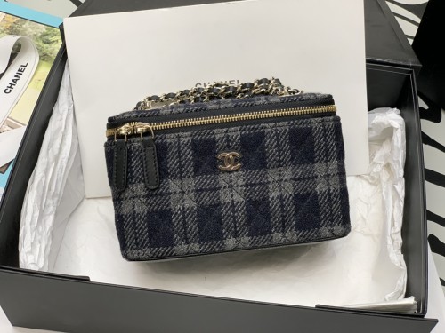 Handbag Chanel size 10*17*8* cm