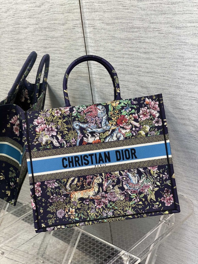 Handbag Dior size 42*18*35 cm