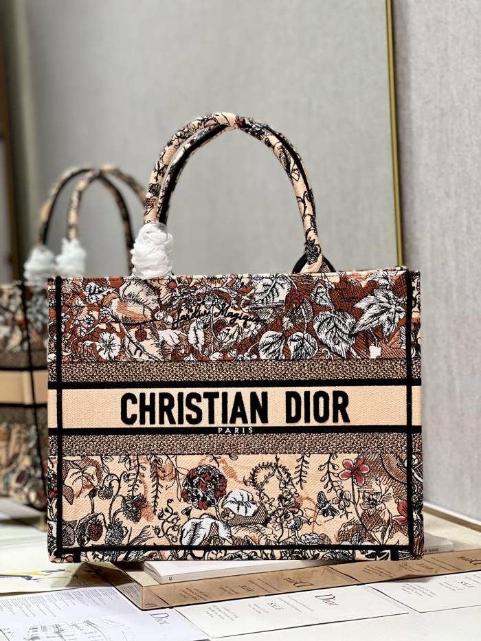 Handbag Dior 1286 size 36×28 cm