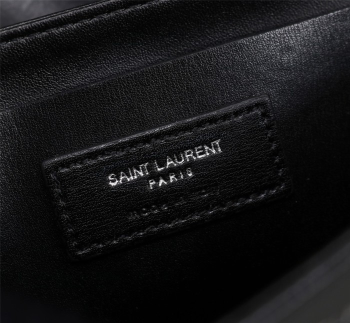 Handbags SAINT LAURENT 634305 size 23x16x6 cm