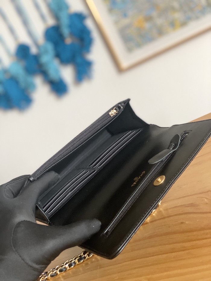 Handbag Chanel 81229 size 19 cm