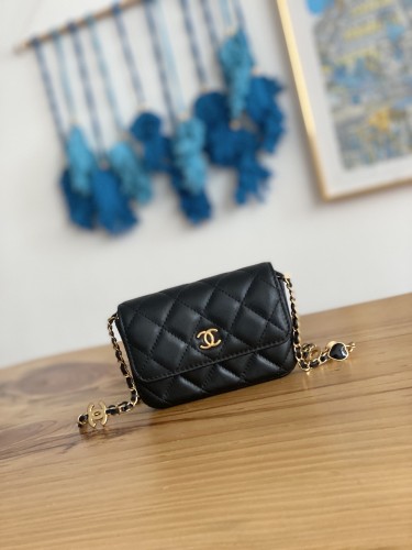 Handbag Chanel 81228 size 12.5 cm