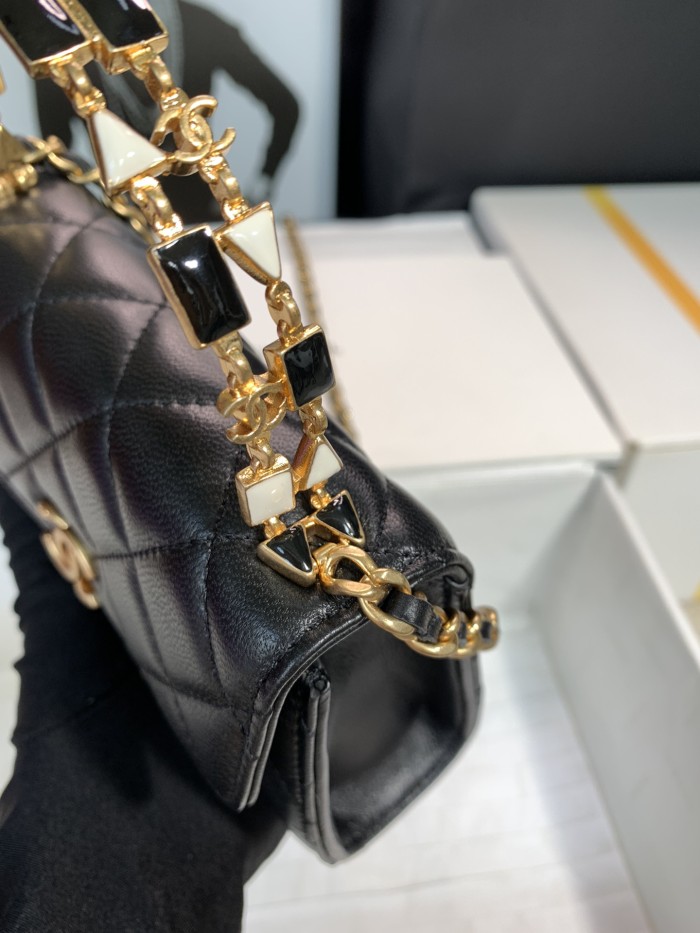 Handbag Chanel size 11.5*14.5*5.5 cm