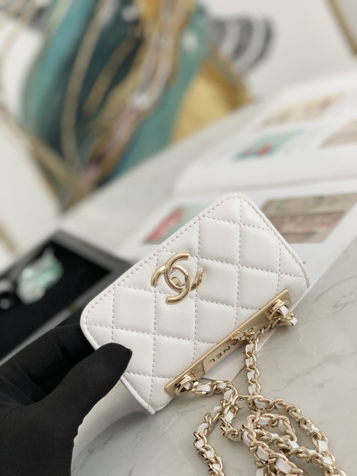 Handbag Chanel 82768 size 12.5 2.5 9 cm