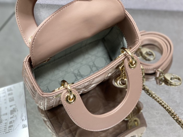 Handbag Dior size 17 cm