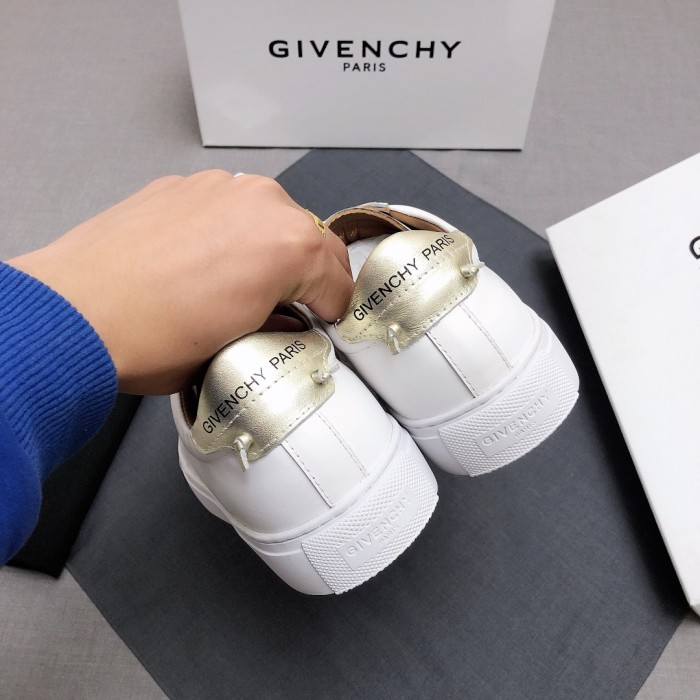 Givenchy Urban Street Logo-print Leather Sneakers 31