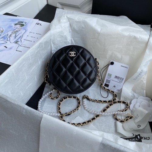 Handbag Chanel AP0888 size 12x12x4.5 cm