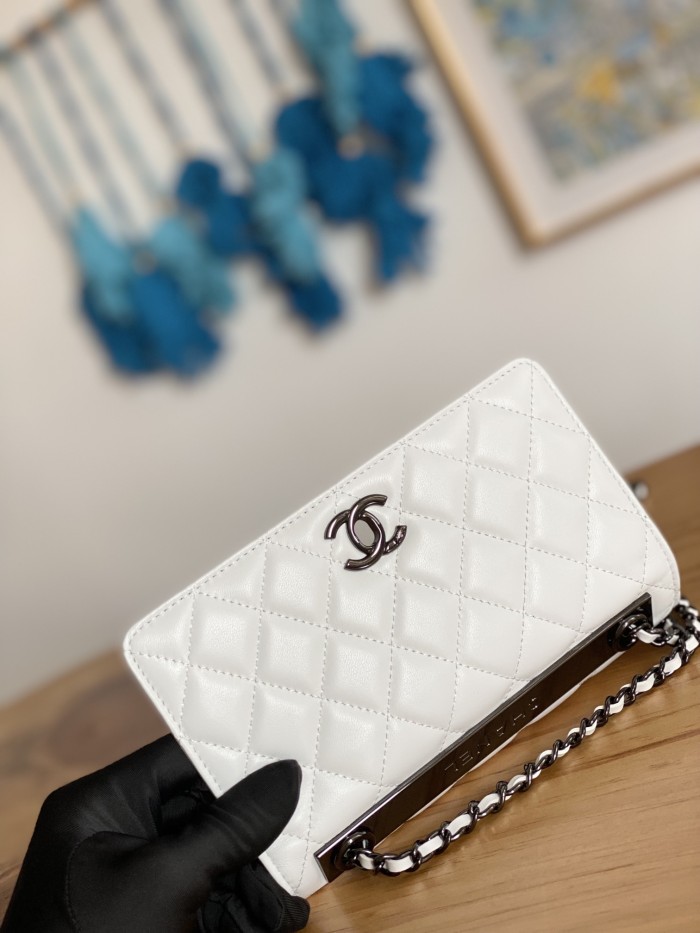 Handbag Chanel 88632 size 19 cm