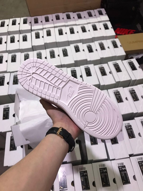 Jordan 1 Mid Multi-Color Swoosh Phantom (GS)