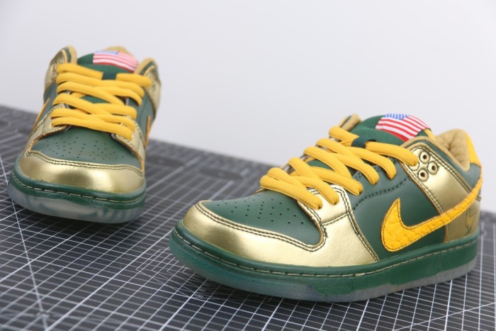 Nike Dunk SB Low Doernbecher
