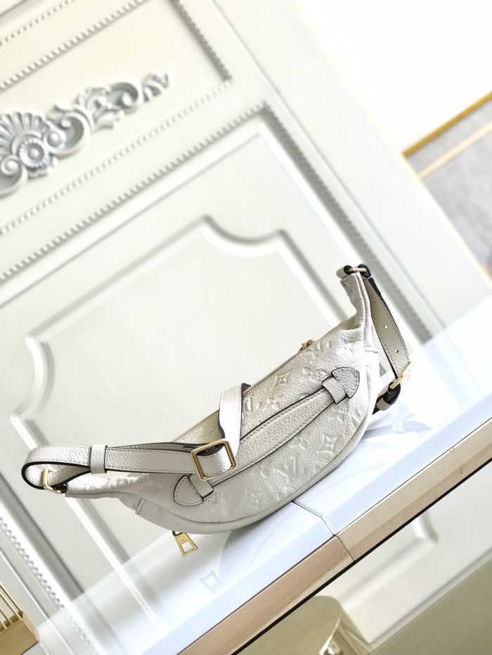 Handbag Louis Vuitton M44836 size 37*14*13 cm