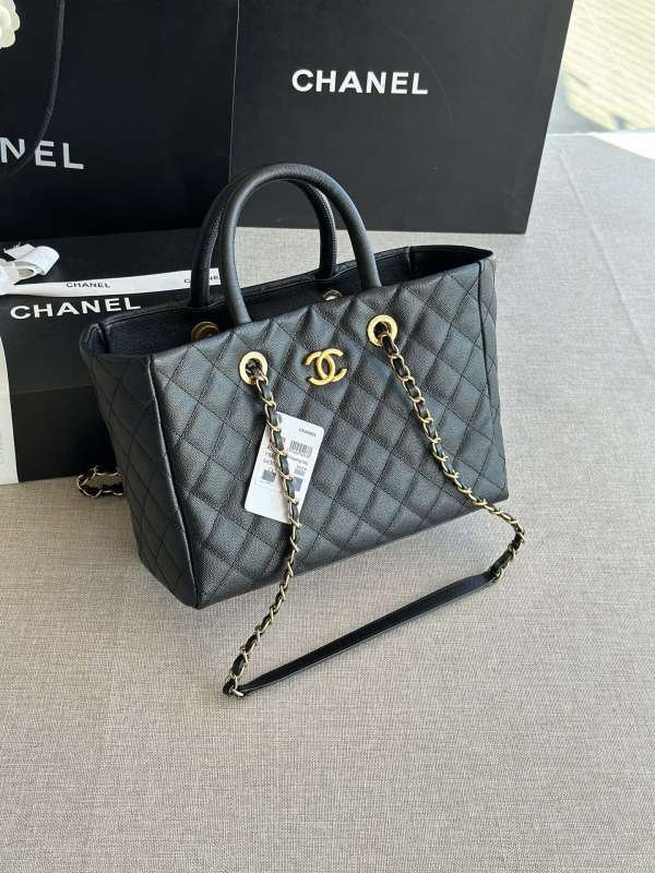 Handbag Chanel A93525 size 36X38X16 CM