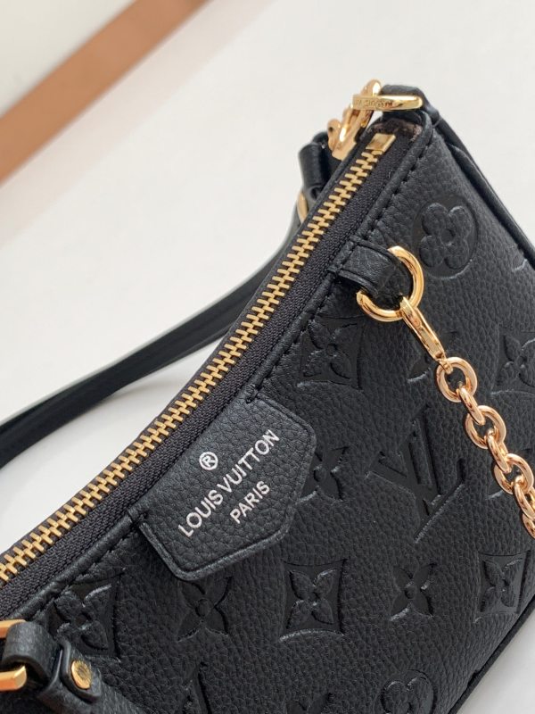 Handbag Louis Vuitton M80349 size 19 x 11.5 x 3 cm