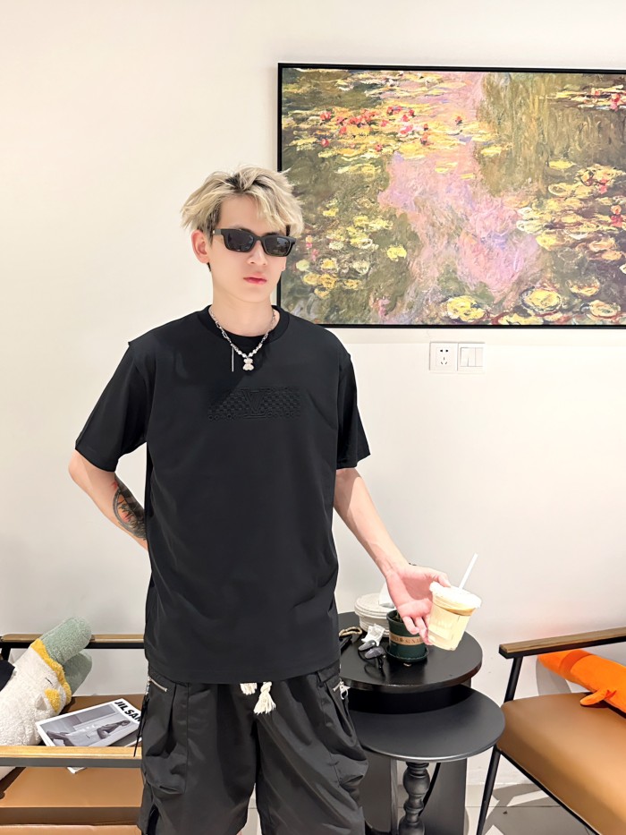 Clothes Louis Vuitton 420