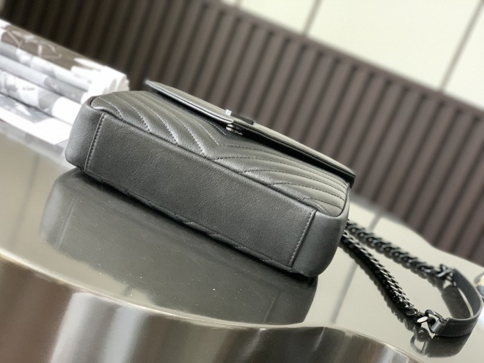 Handbags SAINT LAURENT 392737 size 24x17x6 cm