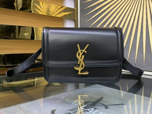 Handbags SAINT LAURENT 634306 size 19×13×5 cm