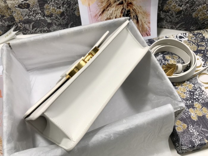 Handbag Dior M9203 size 24 x 17 x 8 cm