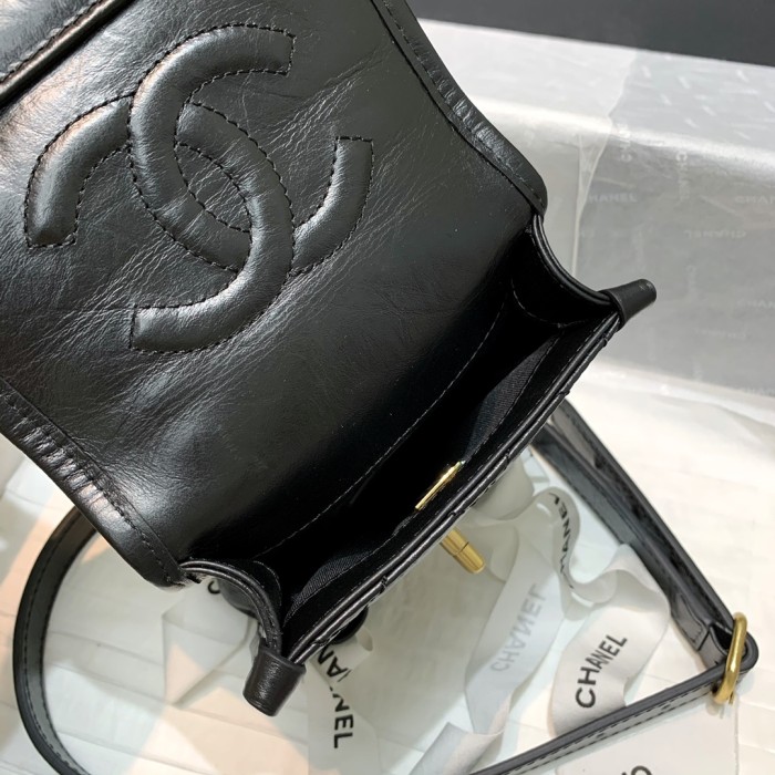Handbag Chanel AS3695 size 14 17 4 cm