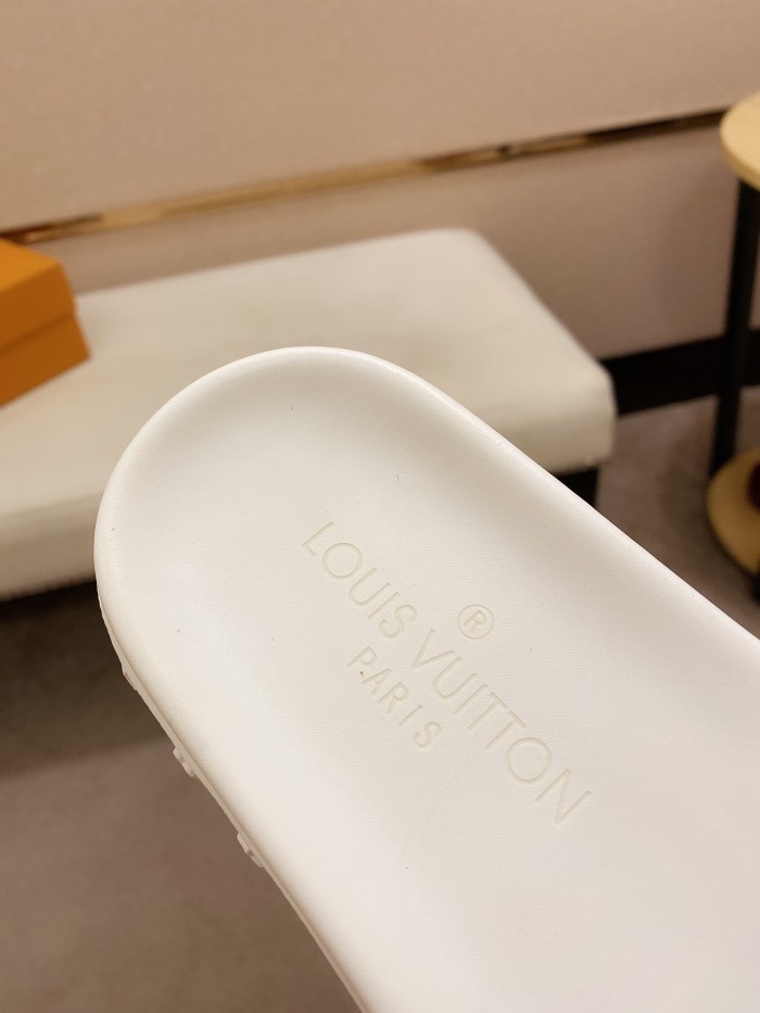 Louis Vuitton Slipper 14