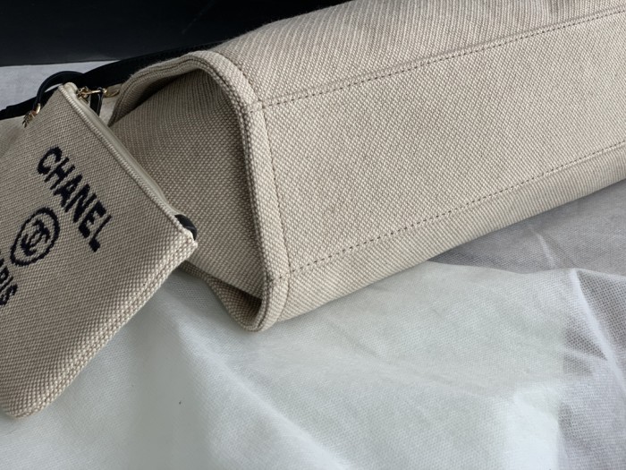 Handbag Chanel 66941 size 38X32X18 CM