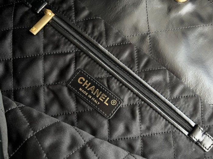 Handbag Chanel size 48cmx45cmx10 cm