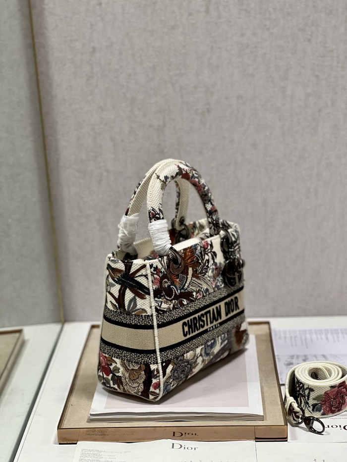 Handbag Dior 9027 size 24*20*11 cm