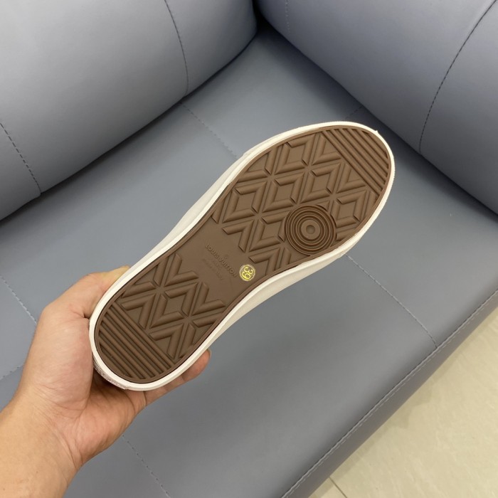 Louis Vuitton Monogram Denim sneaker 21