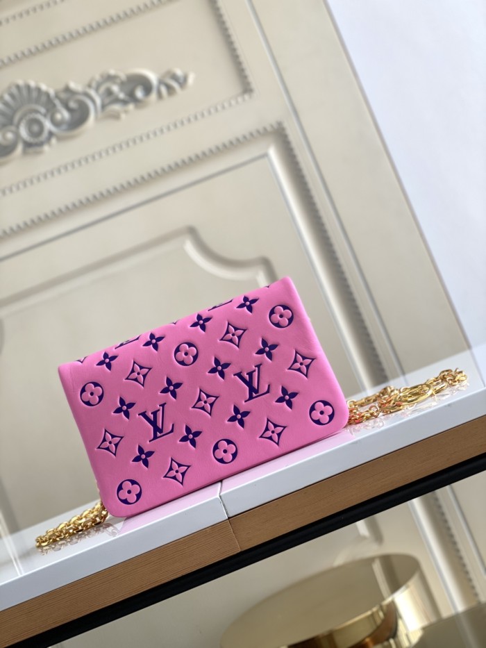 Handbag Louis Vuitton M80742 size 20 x 14 x 8 cm