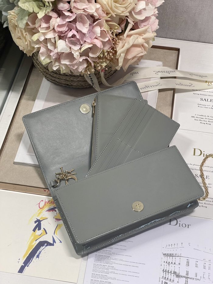 Handbag Dior 77035 size 21.5 x 11.5 x 3 cm