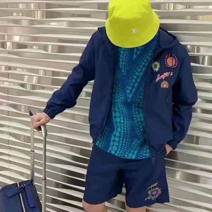 Clothes Louis Vuitton 481