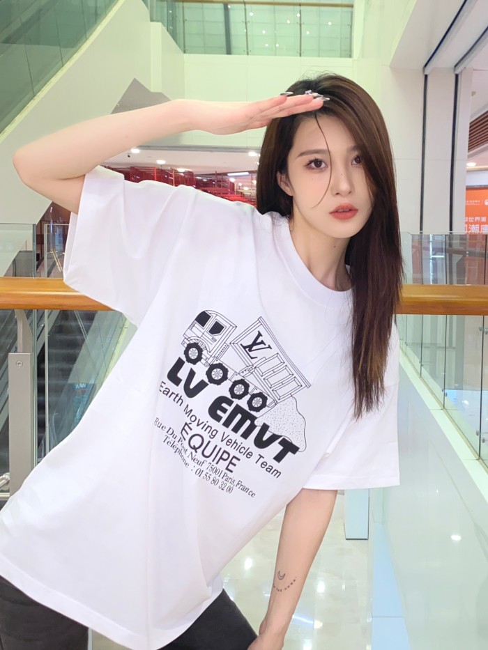 Clothes Louis Vuitton 128