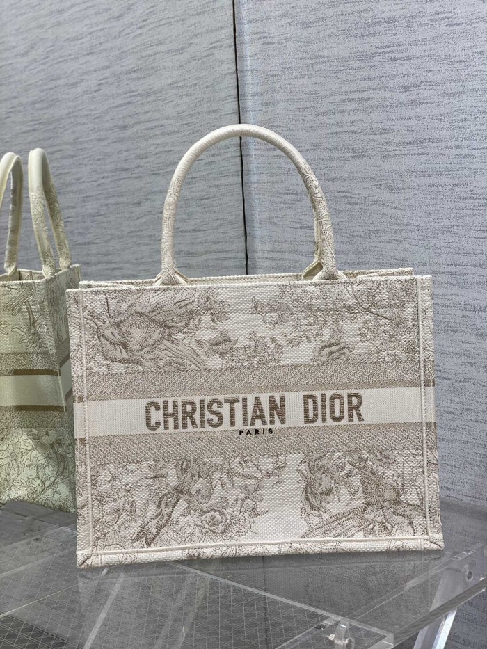 Handbag Dior size 36*18*28 cm